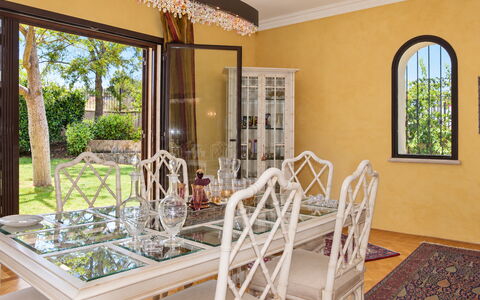 Zuccheri Canditi: Furniture, Interior Design, Dining Room, Table, Wall, Chair, Flooring, Floor, Wood, Kitchen & Dining Room Table
