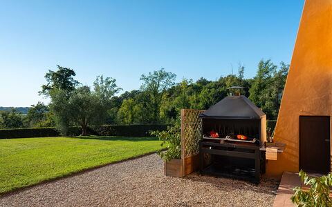 Villa Poggio Bellavista 8: Garden, Shade, Wood Stain, Backyard, Design, Barbecue, Masonry Oven, Flowerpot, Outdoor Structure