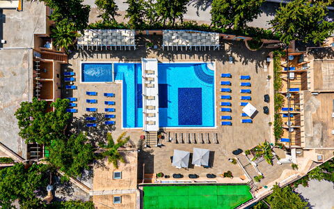 Paloma: Swimming Pool, Outdoor Furniture, Resort, Furniture, Umbrella, Chair, Sunlounger, Shade, Hotel, Restaurant