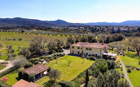 Villa Monte, Bolgheri: Landscape, Rural Area, House, Land Lot, Plain, Grassland, Human Settlement, Estate, Village