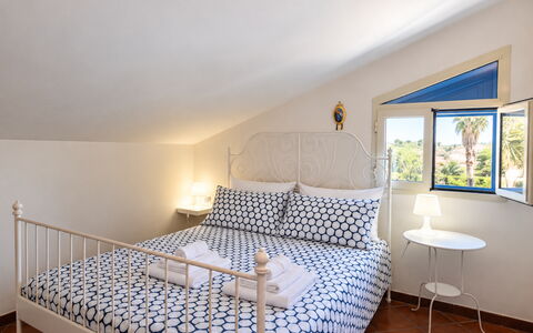 Villa le Palme, Marina di Ragusa: Furniture, Bed, Interior Design, Bedroom, Floor, Flooring, Bed Sheet, Bedding, Linens, Home