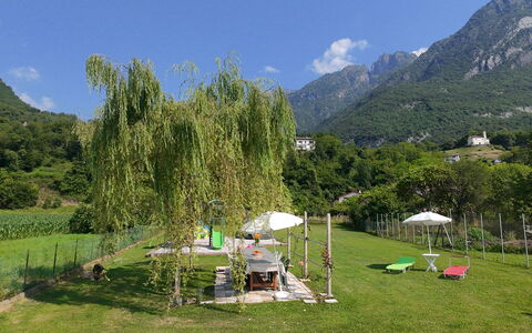 Casa Mis: Mountainous Landforms, Mountain, Hill, Highland, Mountain Range, Hill Station, Valley, Garden, Ridge, Lawn