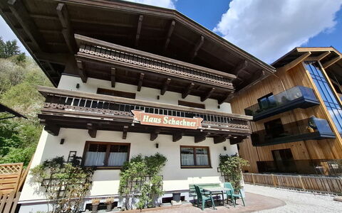 Saalbach-Hinterglemm 626: Balcony, Hotel, Mountain Village