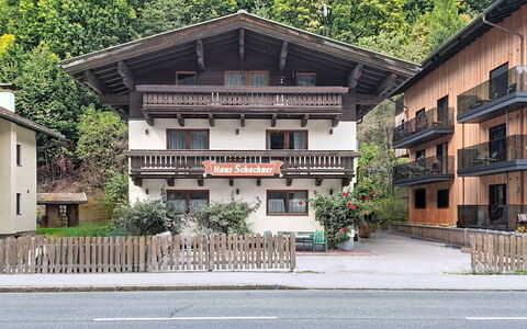 Saalbach-Hinterglemm 626: Door, Balcony