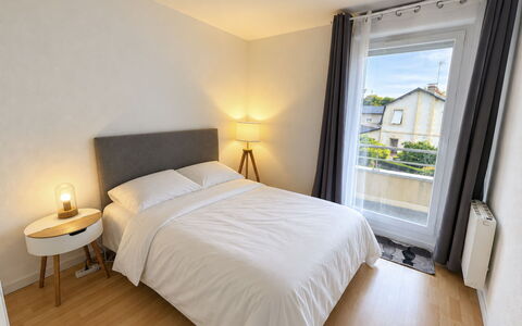 Domaine du Yearling: Blue, Wood, Furniture, Home, Outdoor Furniture, Chair, Shade, Balcony, Wood Stain, Eco Hotel