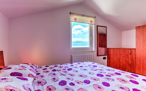 Lovran 135: Home, Bedroom, Linens, Bed Sheet, Bed, Bedding, Bed Frame, Pillow, Wood Stain, Paint
