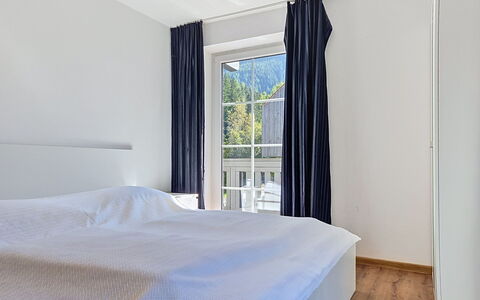 Haus Enzian: Flooring, Floor, Interior Design, Home, Apartment, Room, Wood Flooring, Ceiling, Bedroom, Bed
