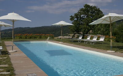 The outdoor swimming pool overlooking the Tosco Emilian Apennines
