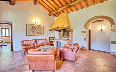Accommodation:&nbsp;Montescalari 8