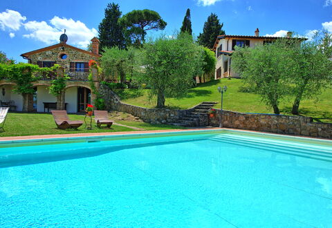 Villa Ulivi: Cloud, Water, Plant, Sky, Property, Building, Swimming Pool, Azure, Blue, Green