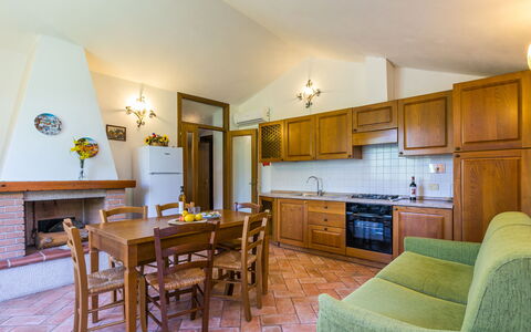 Accommodation:&nbsp;Montereggi 815.6