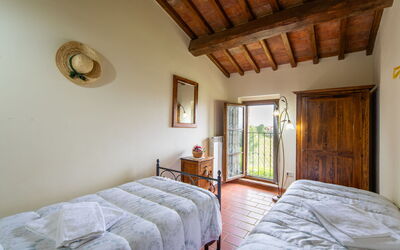 Accommodation:&nbsp;Galileo 955.3