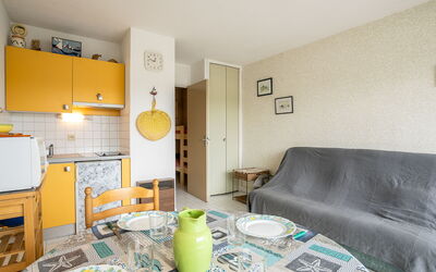 Accommodation:&nbsp;Le Grand Pavois 125.4