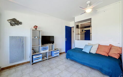 Accommodation:&nbsp;Les Jardins du Port 210.12