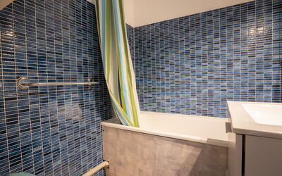 Accommodation:&nbsp;Les Jardins du Port 210.4