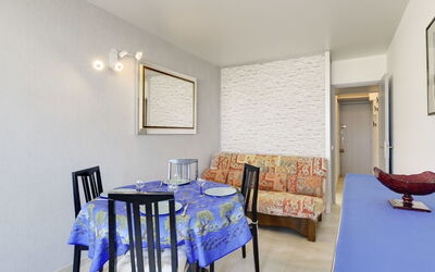 Accommodation:&nbsp;Les Jardins du Port 210.8