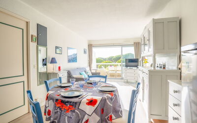 Accommodation:&nbsp;La Frégate 220.11