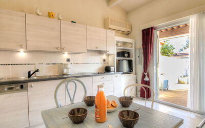 Accommodation:&nbsp;Les Cristallines 710.2