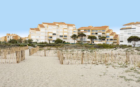 Mykonos: Sky, Tree, Urban Design, Plant, Residential Area, Real Estate, Landscape, Roof, City, Leisure