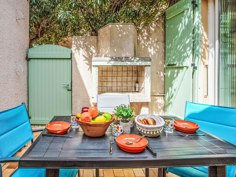 Accommodation:&nbsp;Les Coraux 200.16