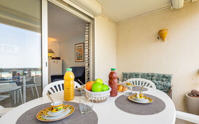 Accommodation:&nbsp;Cap Sud 300.8