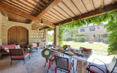 Accommodation:&nbsp;Montelopio 6