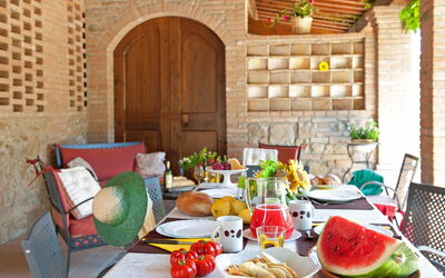 Accommodation:&nbsp;Montelopio 6