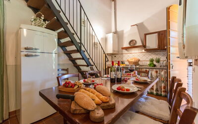 Montelopio 5: Room, Property, Interior Design, Countertop, Brunch, Furniture, Breakfast, House, Building, Kitchen