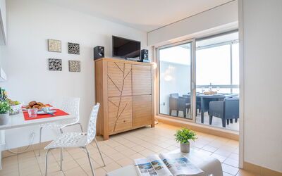 Accommodation:&nbsp;Les Trois Mâts 710.4