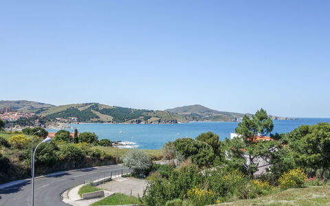 Thalacap: Sky, Water, Plant, Mountain, Azure, Tree, Street Light, Coastal And Oceanic Landforms, Natural Landscape, Lake