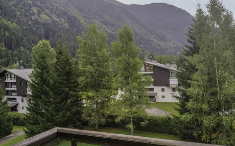 Les Contamines 300: Plant, Mountain, Sky, Window, Property, Building, Cloud, Tree, House, Natural Landscape