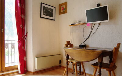 Accommodation:&nbsp;Le Carlton 210.5