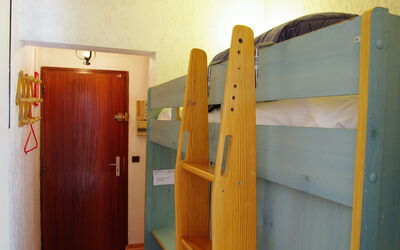 Accommodation:&nbsp;Le Carlton 210.5