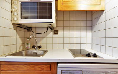 Accommodation:&nbsp;Le Carlton 210.7