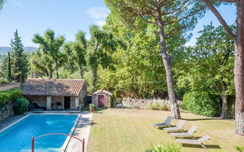 La Réalière: Plant, Water, Property, Sky, Swimming Pool, Cloud, Tree, Shade, Outdoor Furniture, Grass