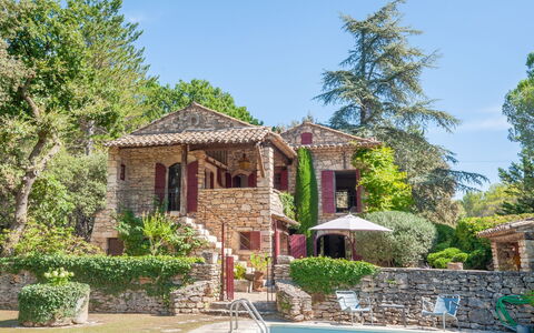 La Réalière: Water, Plant, Property, Building, Sky, Window, Tree, House, Cottage, Swimming Pool