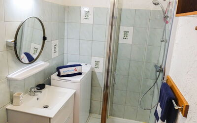 Accommodation:&nbsp;Porto di Mar 450.10
