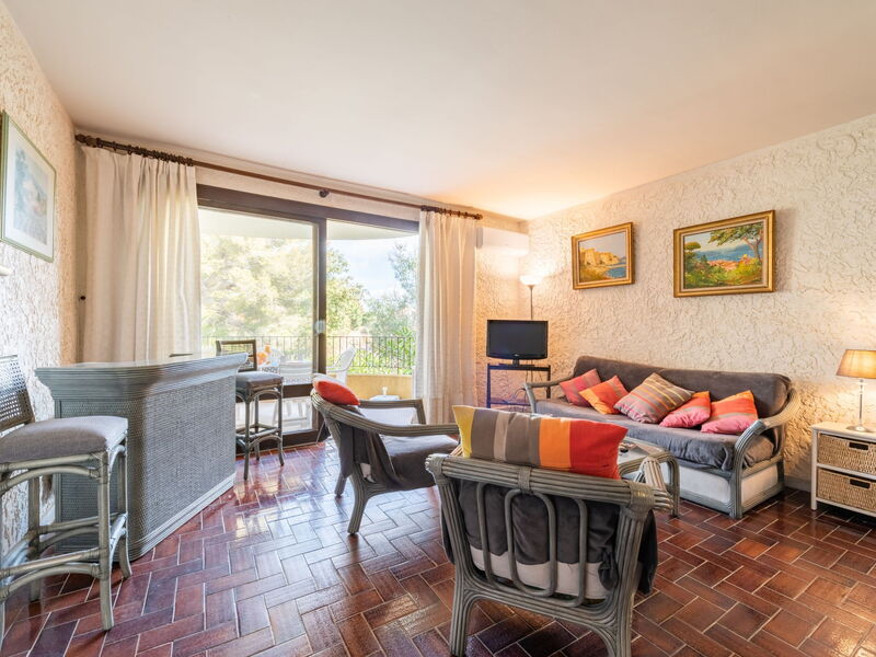 Accommodation:&nbsp;Porto di Mar 450.14