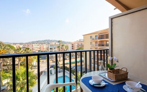 Sainte Maxime 280: Sky, Building, Property, Table, Furniture, Plant, Azure, Architecture, Window, Interior Design
