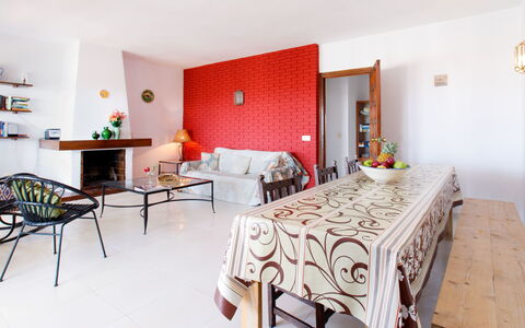 Villa Tulipán: Furniture, Room, Property, Interior Design, Floor, Table, Building, Bedroom, House, Wall