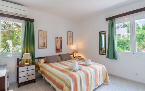 Anromi: Bedroom, Furniture, Room, Property, Bed, Bed Sheet, Interior Design, Ceiling, Bed Frame, Bedding