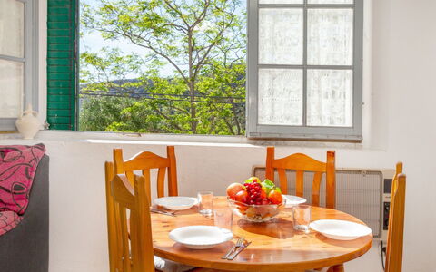 La Rectoria: Table, Tableware, Furniture, Property, Window, Chair, Wood, Textile, Interior Design