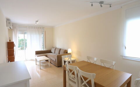 Jalisco de Los Monteros: Property, Room, Furniture, Building, Interior Design, Floor, House, Wall, Table, Ceiling