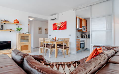 Accommodation:&nbsp;Elegance Sol 170.5