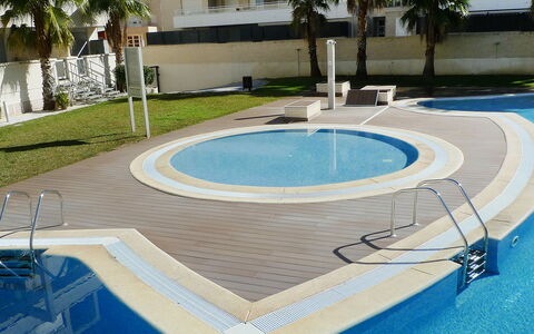 Dénia 170: Water, Window, Building, Plant, Azure, Tree, Urban Design, Aqua, Composite Material, Real Estate