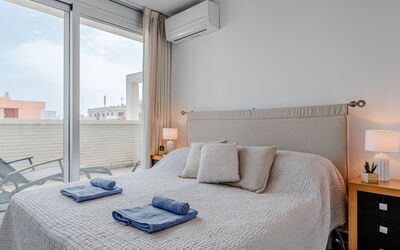 Accommodation:&nbsp;Elegance Sol 170.5