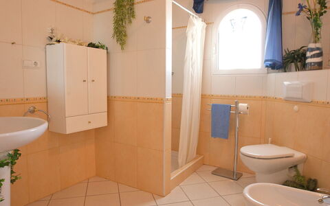 Villa Ma-Nita: Bathroom, Property, Room, Tile, Plumbing Fixture, Architecture, Real Estate, Toilet, Interior Design, Floor