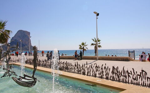 Calpe Calp 178: Water, Building, Sky, Daytime, Property, Swimming Pool, Azure, Window, Tower Block, Plant