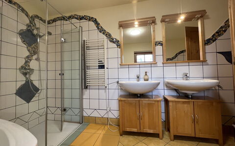 Haus Fries: Interior Design, Plumbing Fixture, Flooring, Bathroom, Floor, Bathroom Sink, Tap, Plumbing, Sink, Lighting
