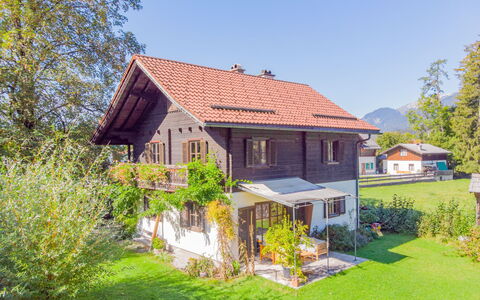 Weissenbach: Plant, Sky, Property, Window, Building, Natural Landscape, Tree, House, Land Lot, Cottage